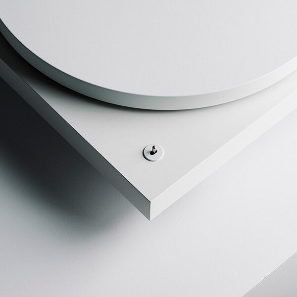 Debut PRO B White Edition