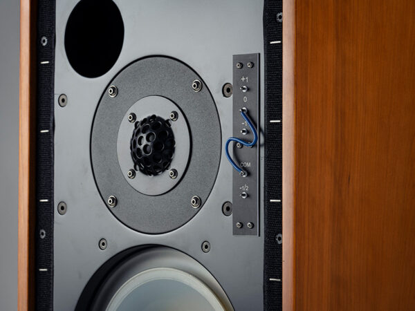 Musical-Fidelity_LS5-9_03 LS5/9