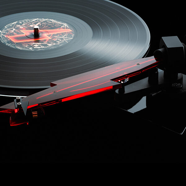 AC/DC Turntable