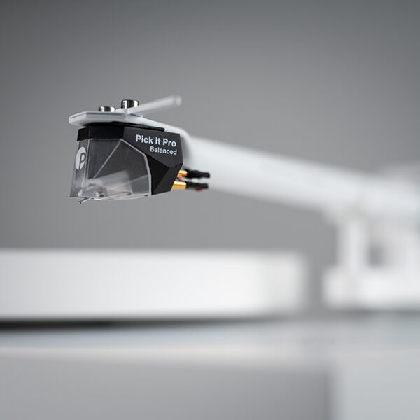 Debut PRO B White Edition