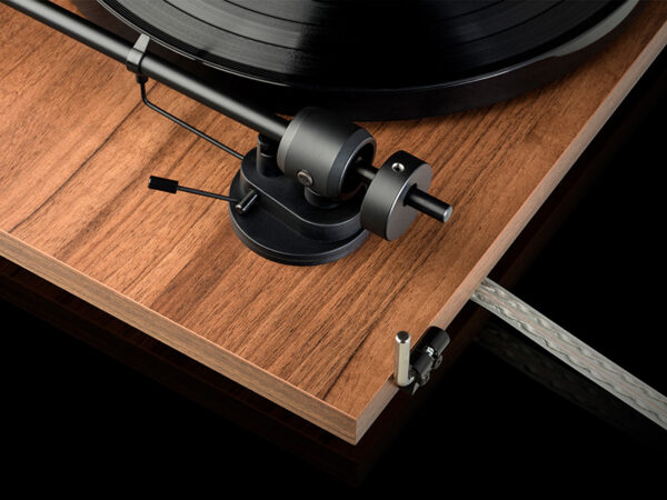 Pro-Ject-E1_13 E1