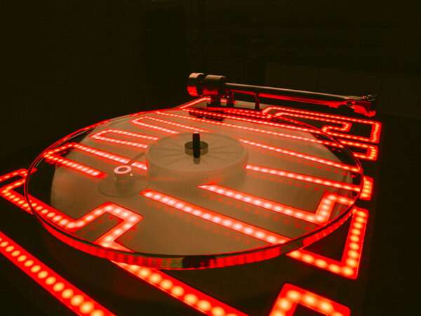 Elvis Turntable
