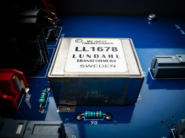 MC Step Up Box DS3 B