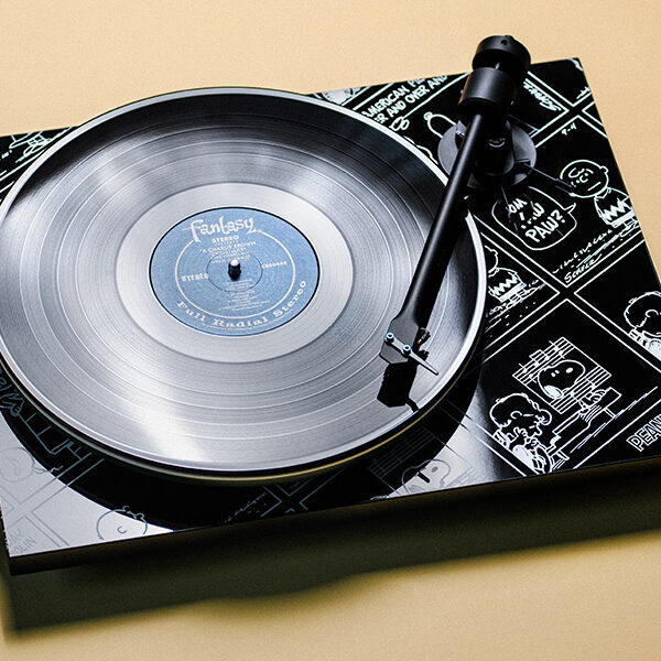 Peanuts Turntable