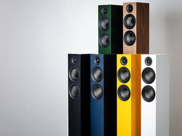 Speaker Box 12 E Carbon