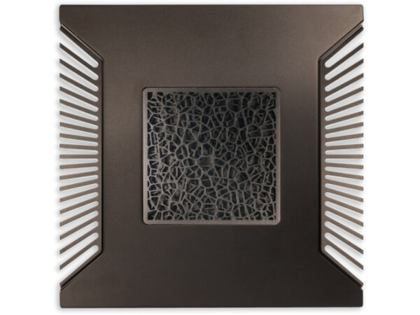 Cover per Nucleus Titan