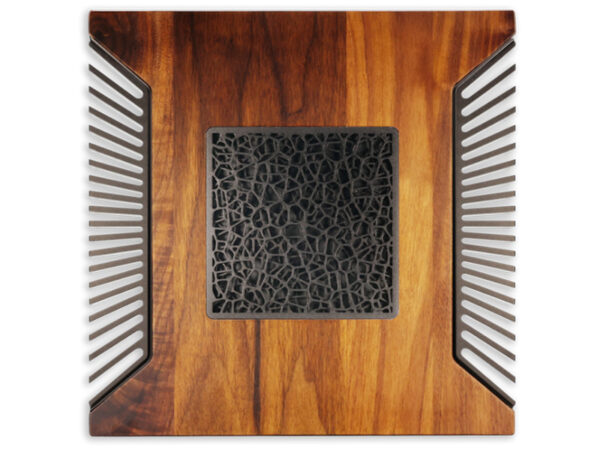 Cover per Nucleus Titan