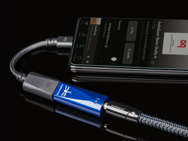 audioquest_dragonfly_cobalt_07 DragonFly Cobalt