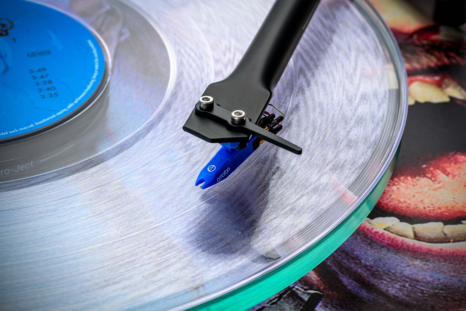 Pro-Ject Scorpions Turntable